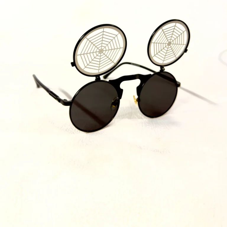 Steampunk spider net - Black - Flip Up sunglasses - RaveStore.lk