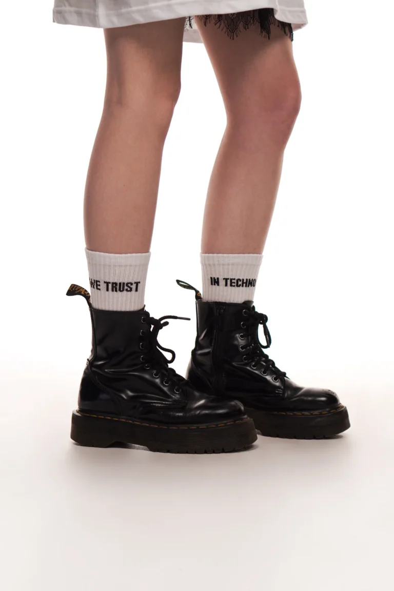 IN TECHNO WE TRUST Socks lifestyle - RaveStore.lk